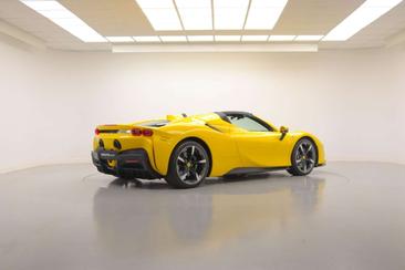 Ferrari SF90 Spider — photo 3