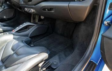 Ferrari 488 Spider — photo 28
