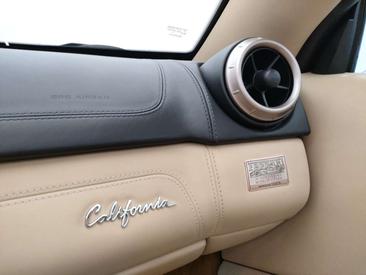 Ferrari California — photo 14