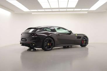 Ferrari GTC4Lusso — photo 3