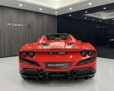Ferrari F8 Spider — photo 4