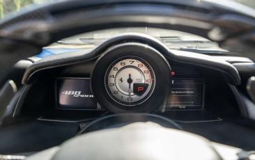 Ferrari 488 Spider — photo 32