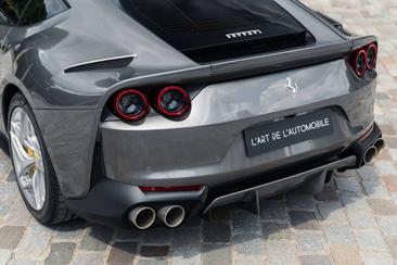 Ferrari 812 Superfast — photo 42