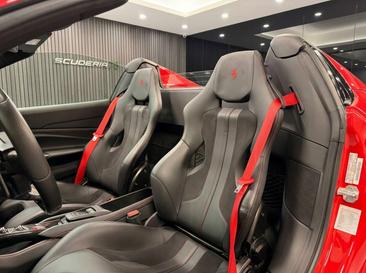 Ferrari F8 Spider — photo 8