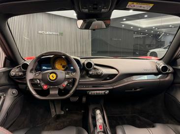 Ferrari F8 Spider — photo 9