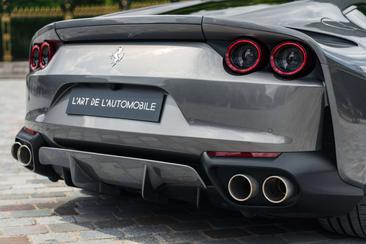 Ferrari 812 Superfast — photo 46