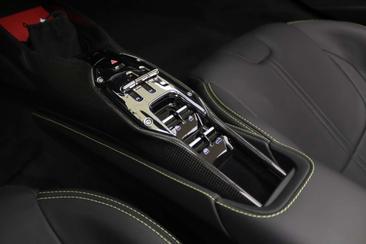 Ferrari SF90 Spider — photo 17