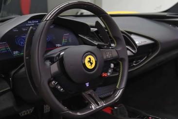 Ferrari SF90 Spider — photo 20