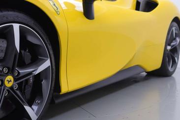 Ferrari SF90 Spider — photo 26