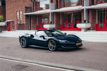 Ferrari 296 GTS — photo 14