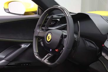 Ferrari SF90 Spider — photo 31