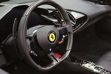 Ferrari SF90 Spider — photo 34