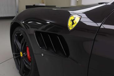 Ferrari GTC4Lusso — photo 34