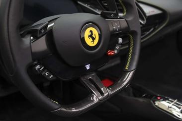 Ferrari SF90 Spider — photo 36