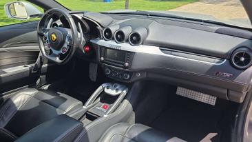 Ferrari FF — photo 9