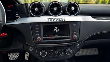 Ferrari FF — photo 12