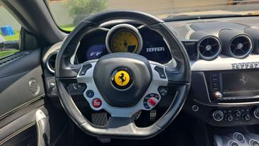Ferrari FF — photo 22