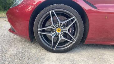Ferrari California T — photo 17