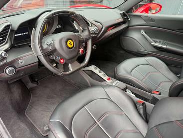Ferrari 488 GTB — photo 13