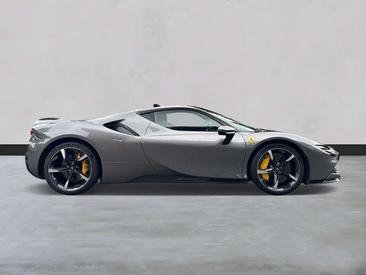 Ferrari SF90 Stradale — photo 4