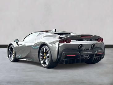 Ferrari SF90 Stradale — photo 7