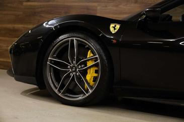 Ferrari 488 Spider — photo 30