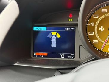 Ferrari 488 GTB — photo 22