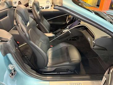 Ferrari Roma Spider — photo 16