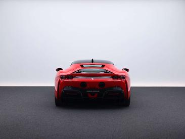 Ferrari SF90 Stradale — photo 5