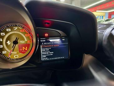 Ferrari F8 Tributo — photo 18