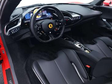 Ferrari SF90 Stradale — photo 8