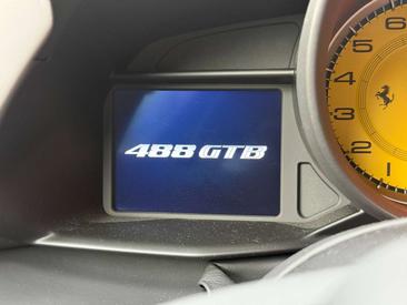 Ferrari 488 GTB — photo 27