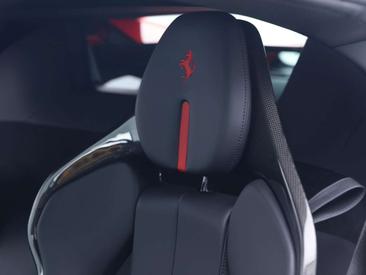 Ferrari SF90 Stradale — photo 11