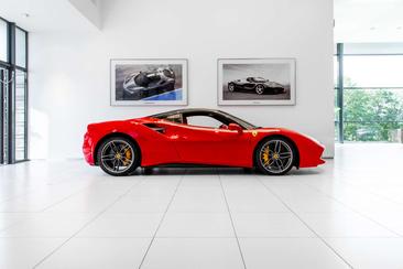 Ferrari 488 GTB — photo 3
