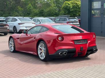 Ferrari F12 Berlinetta — photo 4