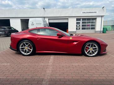 Ferrari F12 Berlinetta — photo 7
