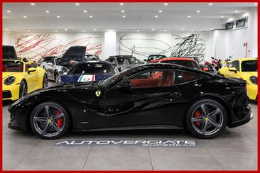 Ferrari F12 Berlinetta — photo 4