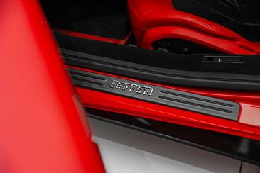 Ferrari 488 GTB — photo 18