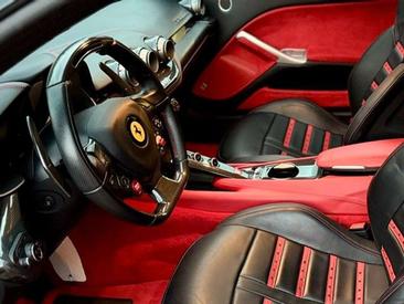 Ferrari F12 Berlinetta — photo 20