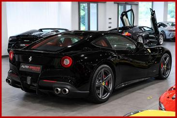 Ferrari F12 Berlinetta — photo 7