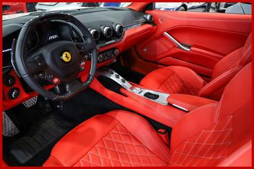 Ferrari F12 Berlinetta — photo 11
