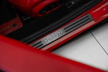 Ferrari 488 GTB — photo 25