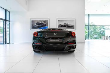 Ferrari Portofino M — photo 43