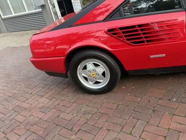 Ferrari Mondial 3.2 — photo 36