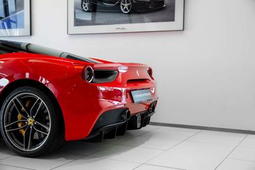 Ferrari 488 GTB — photo 34