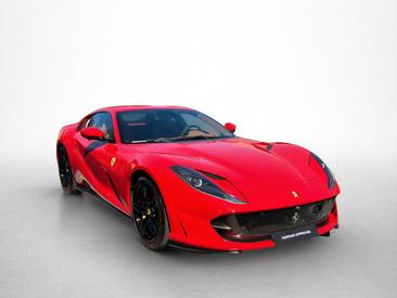 Ferrari 812 Superfast — photo 2