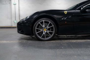 Ferrari California — photo 11