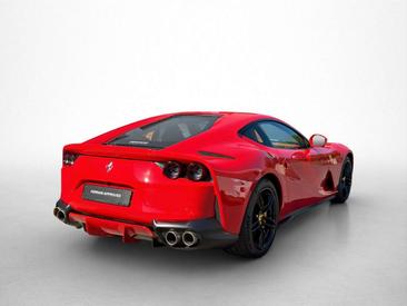 Ferrari 812 Superfast — photo 4
