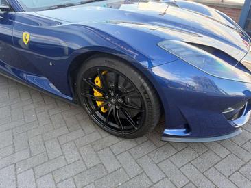 Ferrari 812 Superfast — photo 20