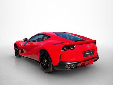 Ferrari 812 Superfast — photo 6